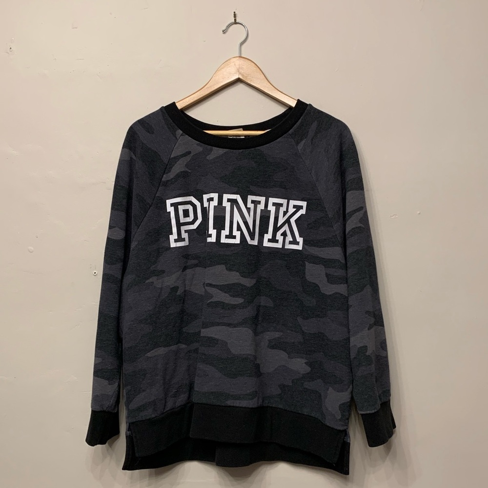 PINK Sweatshirt Camo